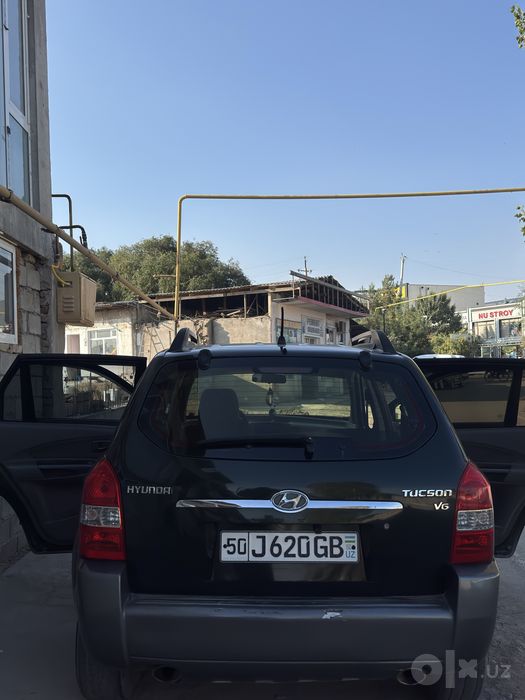 hyundai tucson v6 2.7