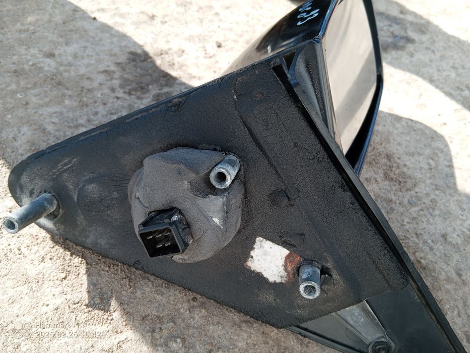 Продавам ляво електрическо огледало за ford mondeo 95-та година