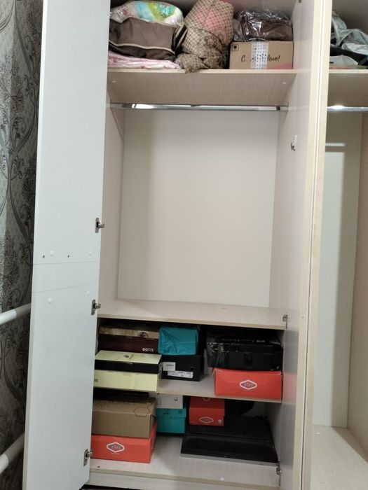 Продам шифоньер недорого