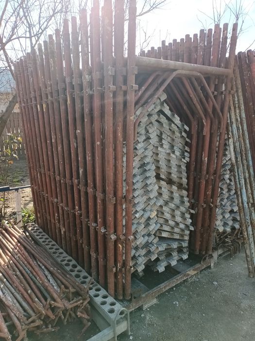 Se vinde schela completa