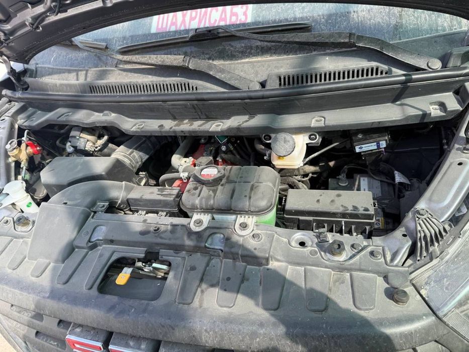 Moshina sotiladi yili 2025