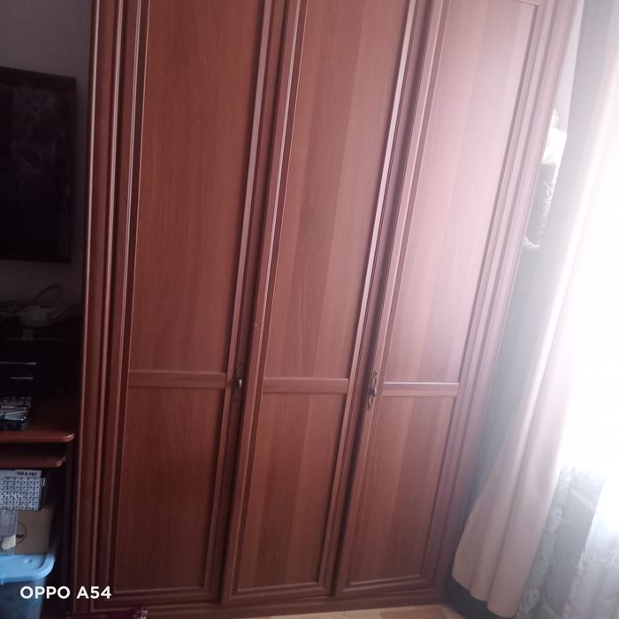 Срочно продам шифоньер