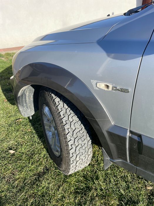 Vînd Kia Sorento 4x4 argintie