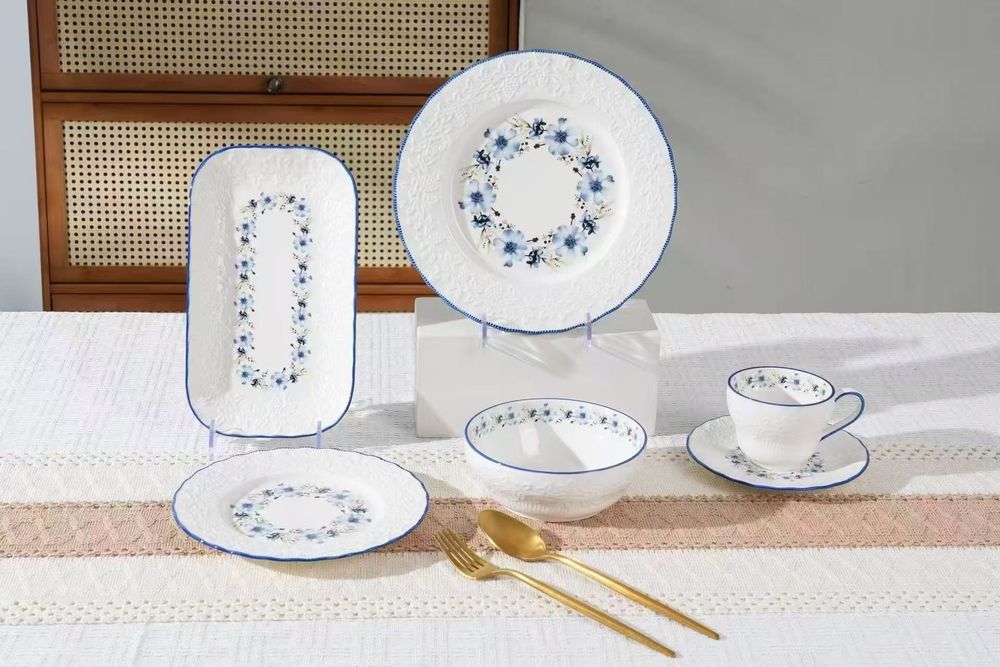 Столовый сервиз.