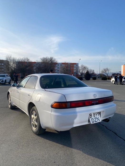 Toyota carina ed