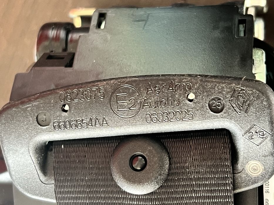 Centura spate centru  Dacia Logan 3 Clio 4 cu capsa pirotehnica