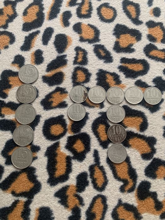 Продам старые монеты