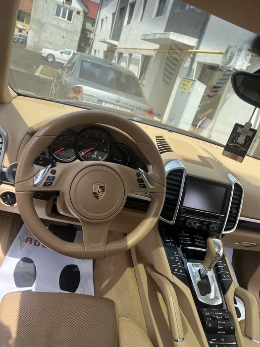 Porsche Cayenne 2014. 3.0 Diesel 245CP