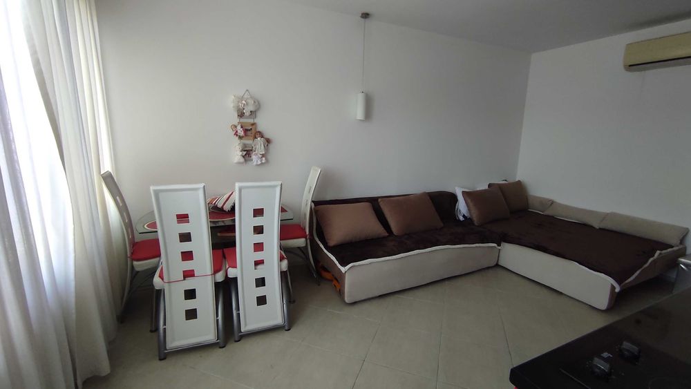 Продава се Едностаен апартамент в Бургас, Център - 37 кв.м за 1352 €/кв.м - Снимка #2