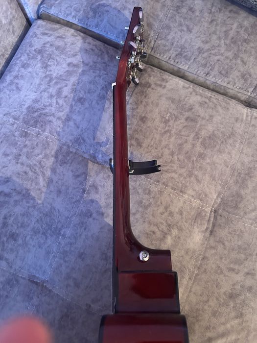 Гитара акустическая