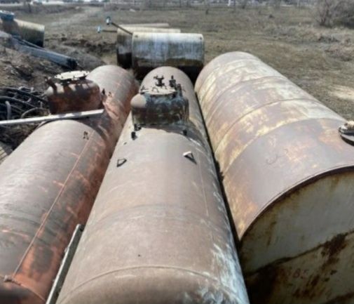 ЁМКОСТЬ цистерна бочка