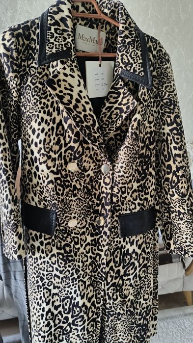 Продам новое пальто MAX MARA