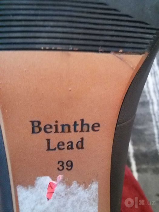 Серые кожанные туфли фирмы"Beinthe Lead"  качественный бренд бу