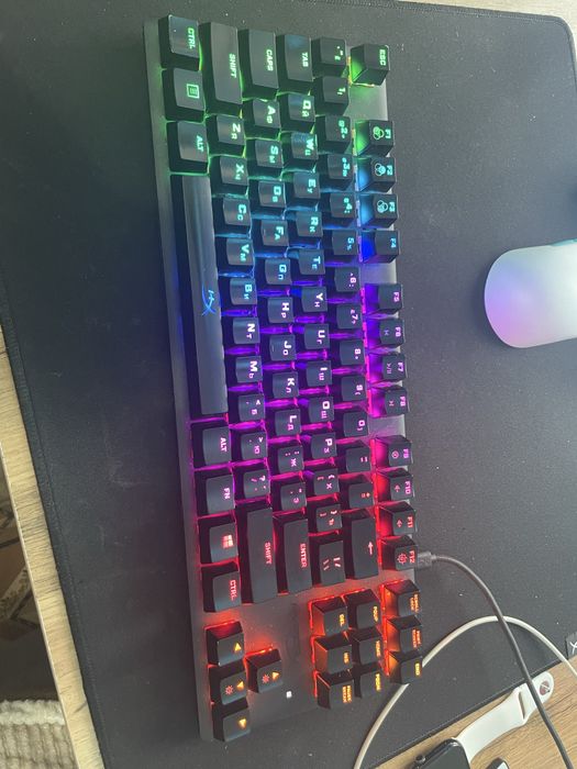 продам клавитуру hyperx