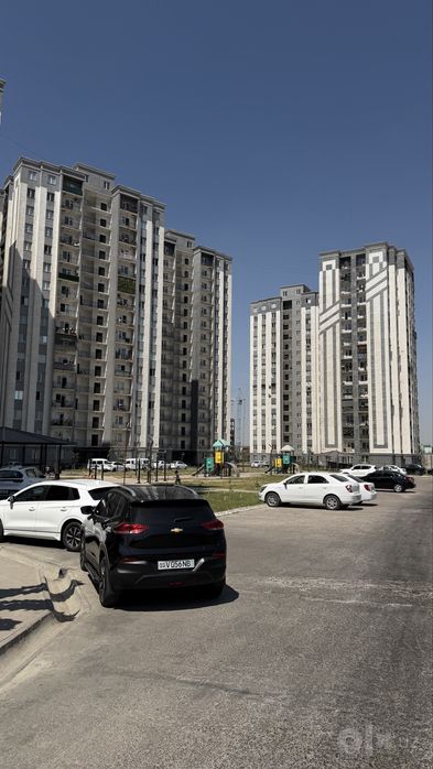 Продаётся 3 х комнатная квартира 16 этажка Ойдин