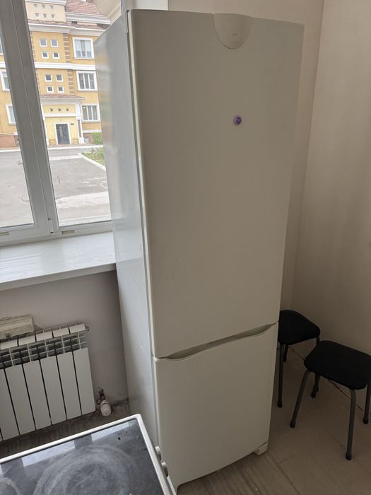 Продам хроодильник и микров