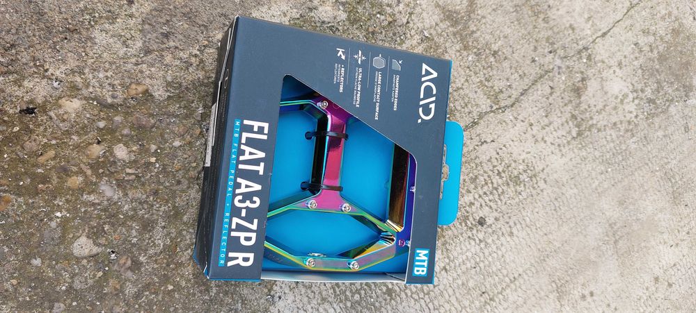 Pedale ACID Flat ALu Oil Slick pe rulmenti