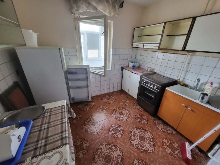 Vând apartament cu 3 camere