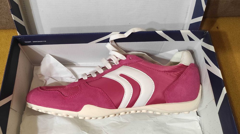 Pantofi dama Geox, roz, marime 41, din piele și material textil, noi