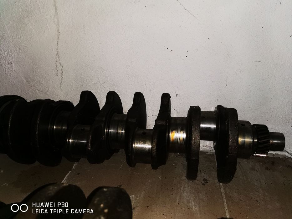 Piese motor John Deere 4 și 6 cilindriii