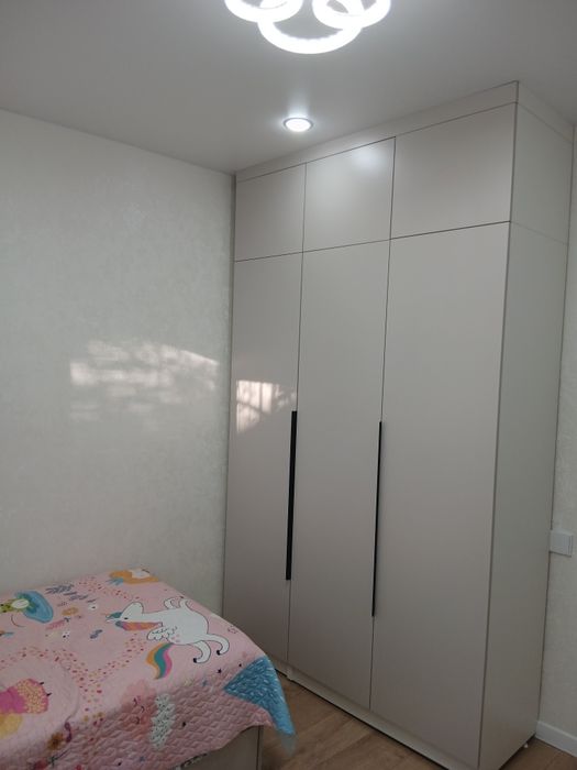 Продам 3х ком.кв. напротив 8мкр