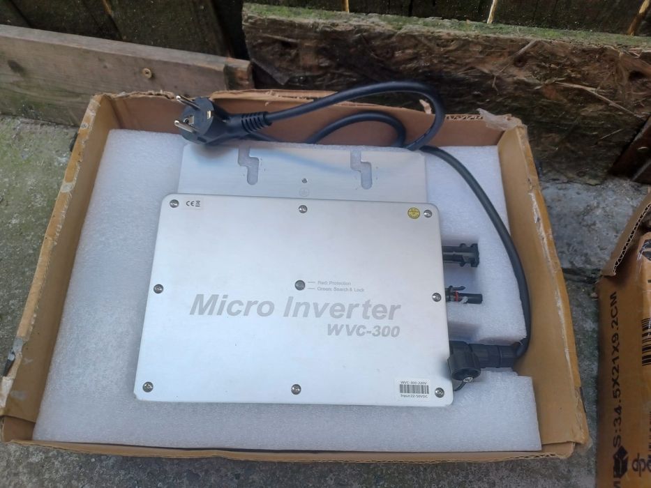 Micro invertor solar WVC-300 conceput pentru sistemele fotovoltaice
