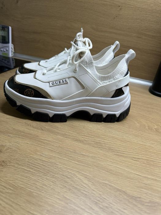 Guess сникърси braydin