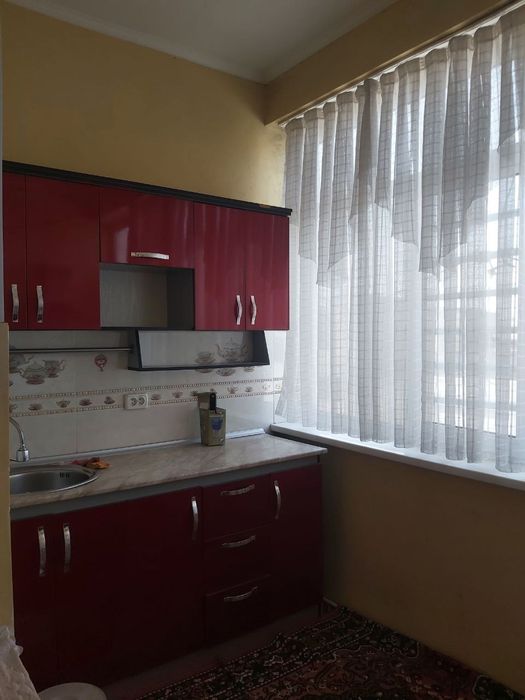 Barcha qulayliklar mavjud 3 xonali kvartira ijaraga beriladi