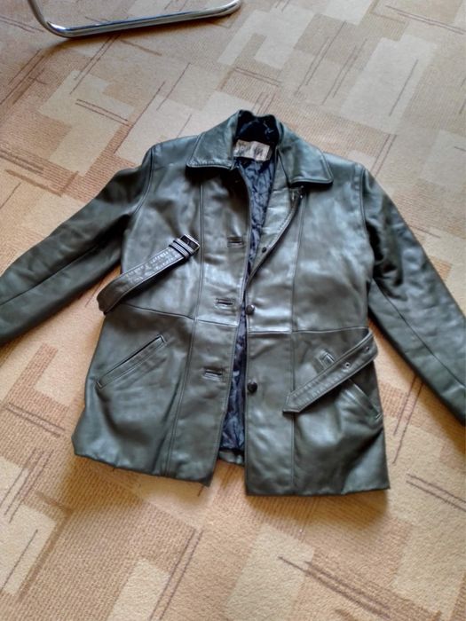 Дамско кожено яке