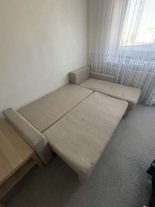 Продам диван……….