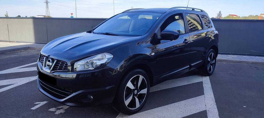 Nissan Qashqai+2