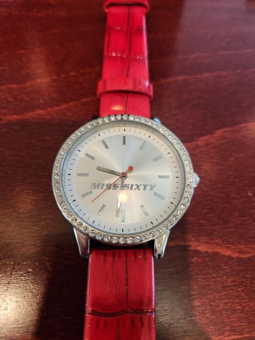 Стилен часовник Miss Sixty