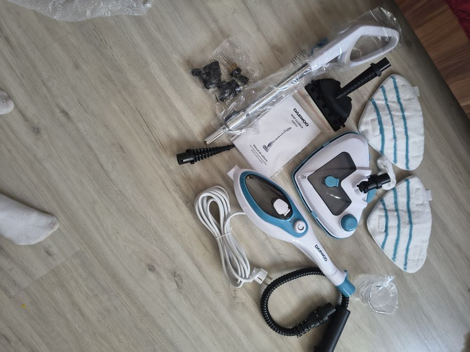 Vând mop cu aburi DAEWOO