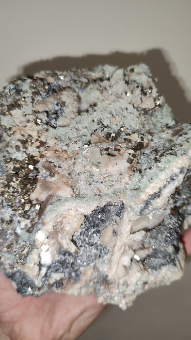 Кристали, минерали, аметисти и други