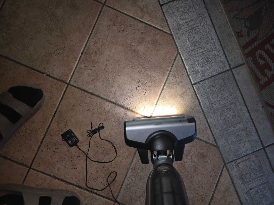 Безкабелна прахосмукачка Bosch flexxo 4 28w lithium power