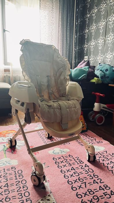 Продам стульчик для кормления