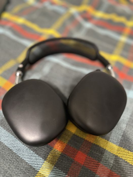 Наушники под Airpods max