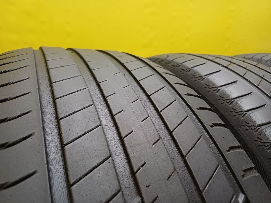 Шины 235/60 R18 Michelin комплект.
