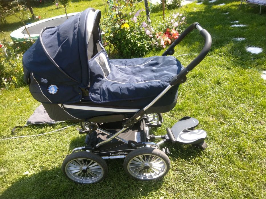 Маркова Детска количка