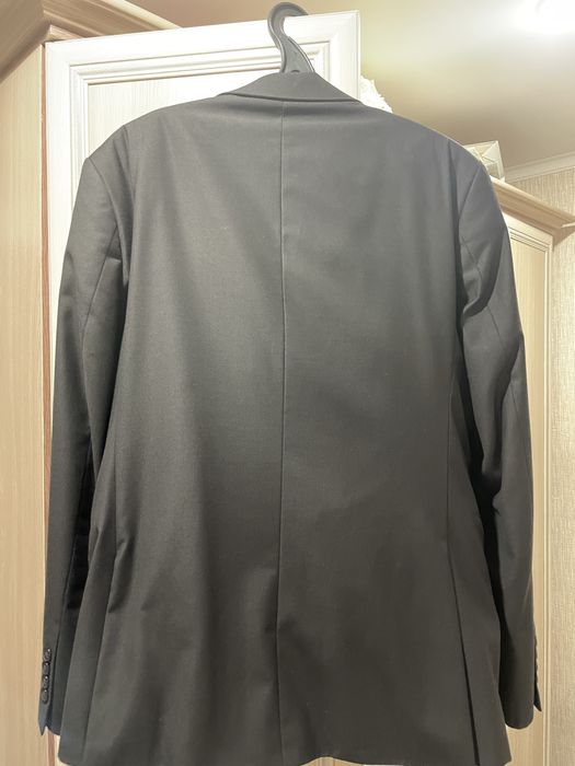 Черный костюм срочно