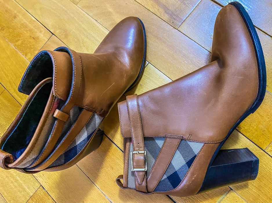 Burberry ( Ghete, Pantofi, Botine )