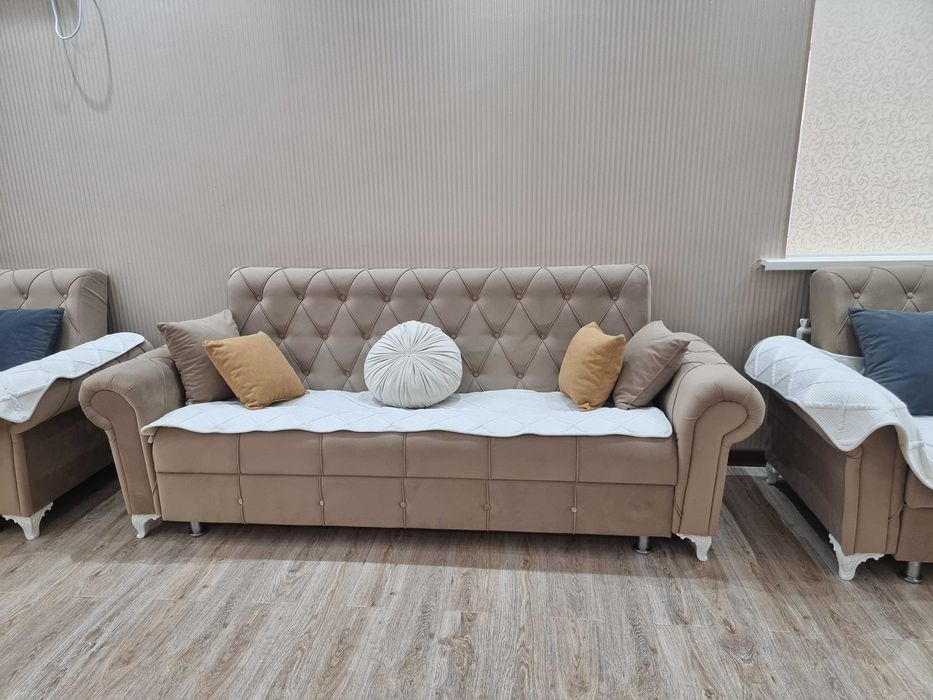 Продаются диван с креслами