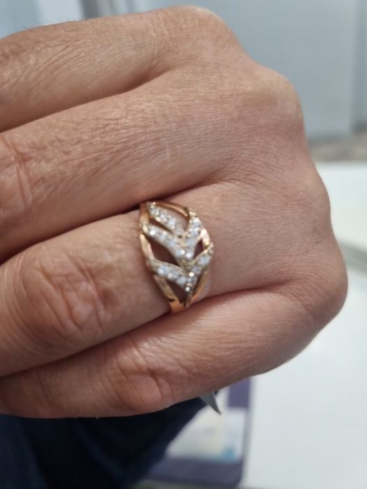 Золотое кольцо 19 размер