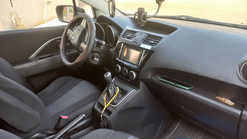 Vând Mazda 5 cu 7 locuri