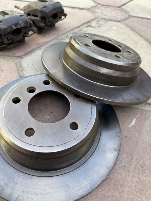 Задние тормозные диски на bmw e39