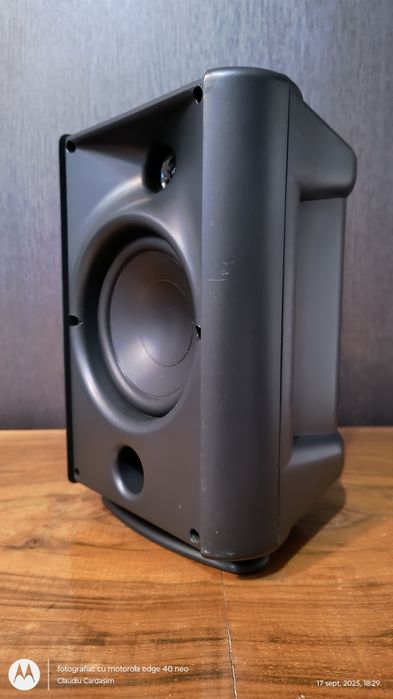 Boxe Acoustic Research Edge