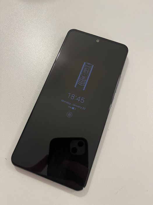 Телефон Vertu iVertu 5G с крокодилска кожа
