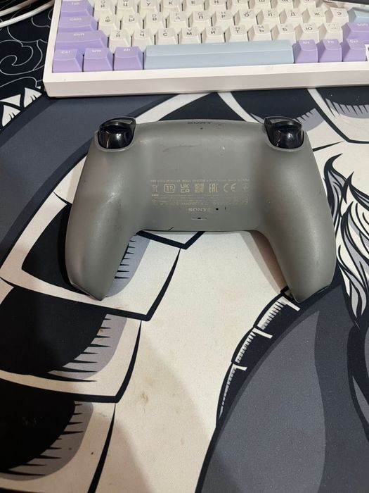 Продам джойстик на PS5