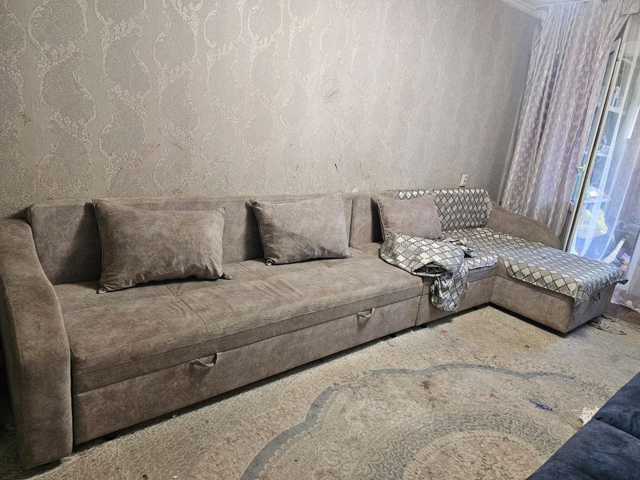 Продам диван 50.000