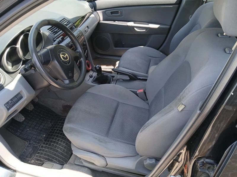 MAZDA 3 - 101к.с. 1.6 Бензин, черна